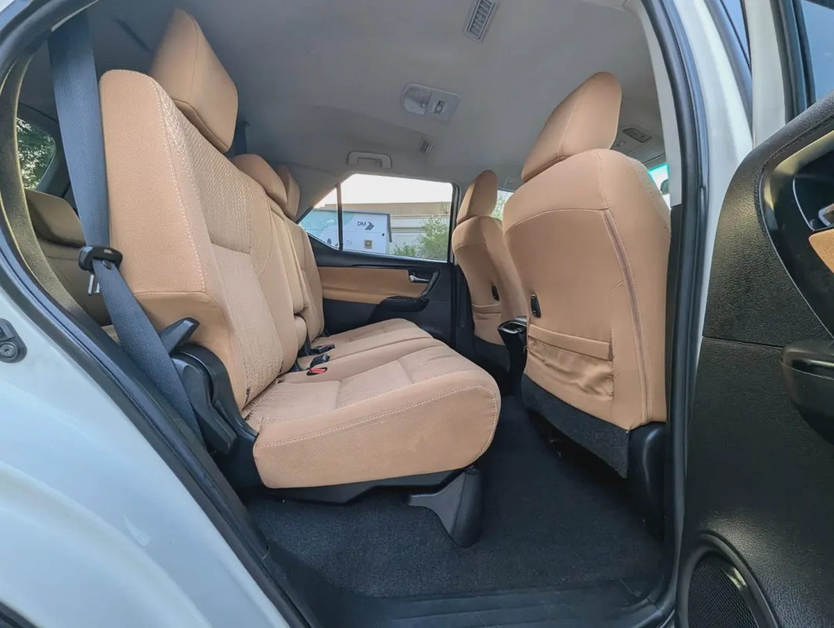 Toyota Fortuner 2022 Diesel V4 2.8L GCC Specs Excellent Condition-12-12