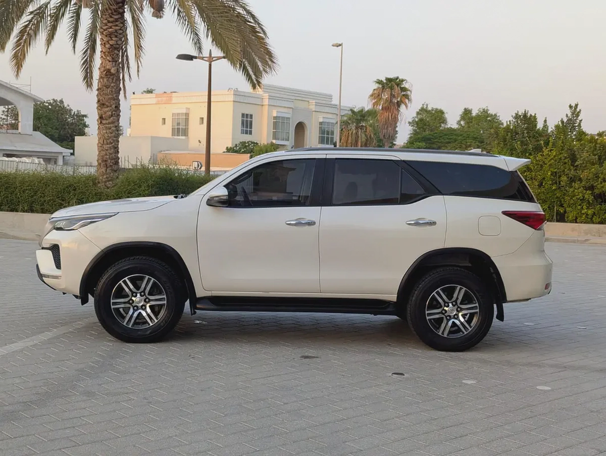 Toyota Fortuner 2022 Diesel V4 2.8L GCC Specs Excellent Condition-6-6