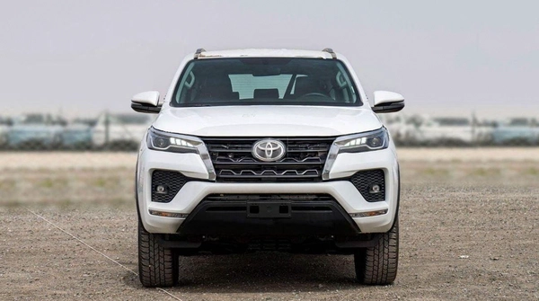 Toyota Fortuner Toyota Fortuner 2.4L Diesel 2025