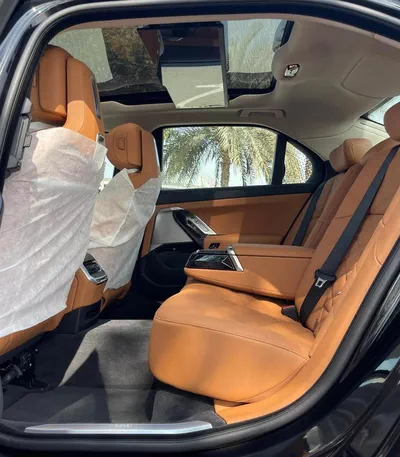 BMW 740i LUXURY PURE EXCELLENCE-12