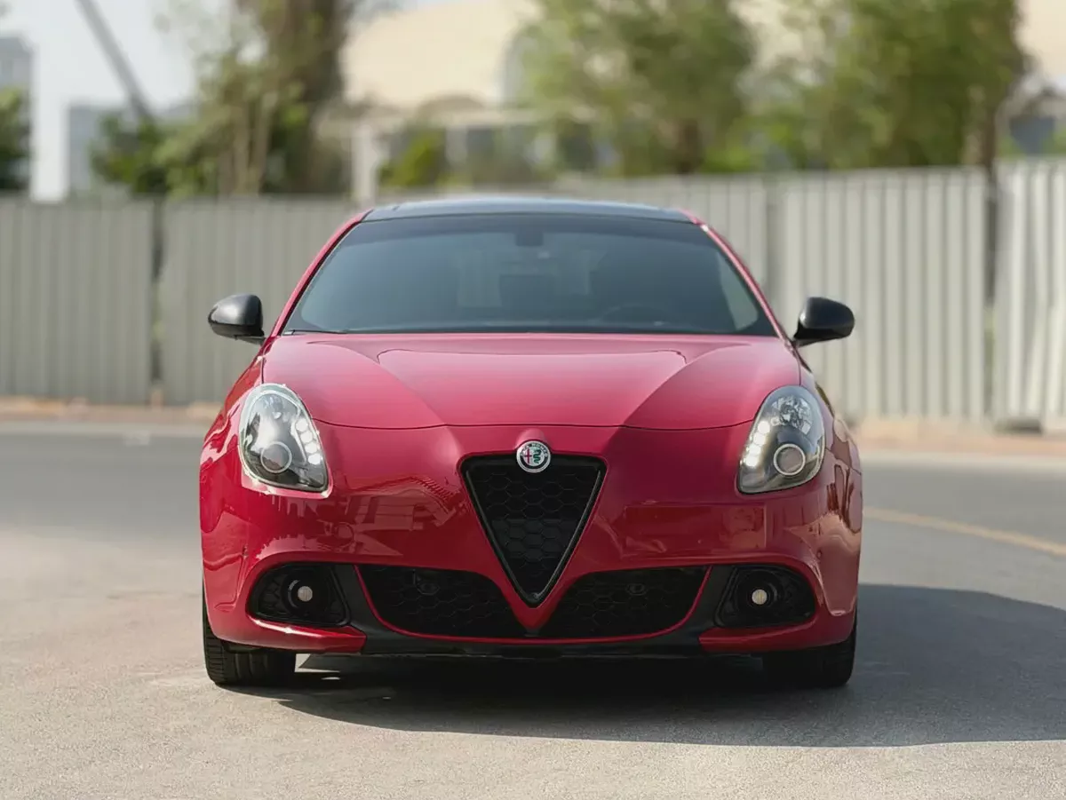 2021 Alfa Romeo Giulietta Veloce | GCC Specs | Pristine Condition-1-1