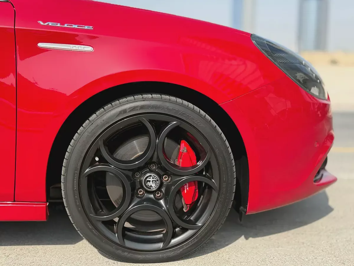 2021 Alfa Romeo Giulietta Veloce | GCC Specs | Pristine Condition-3-3