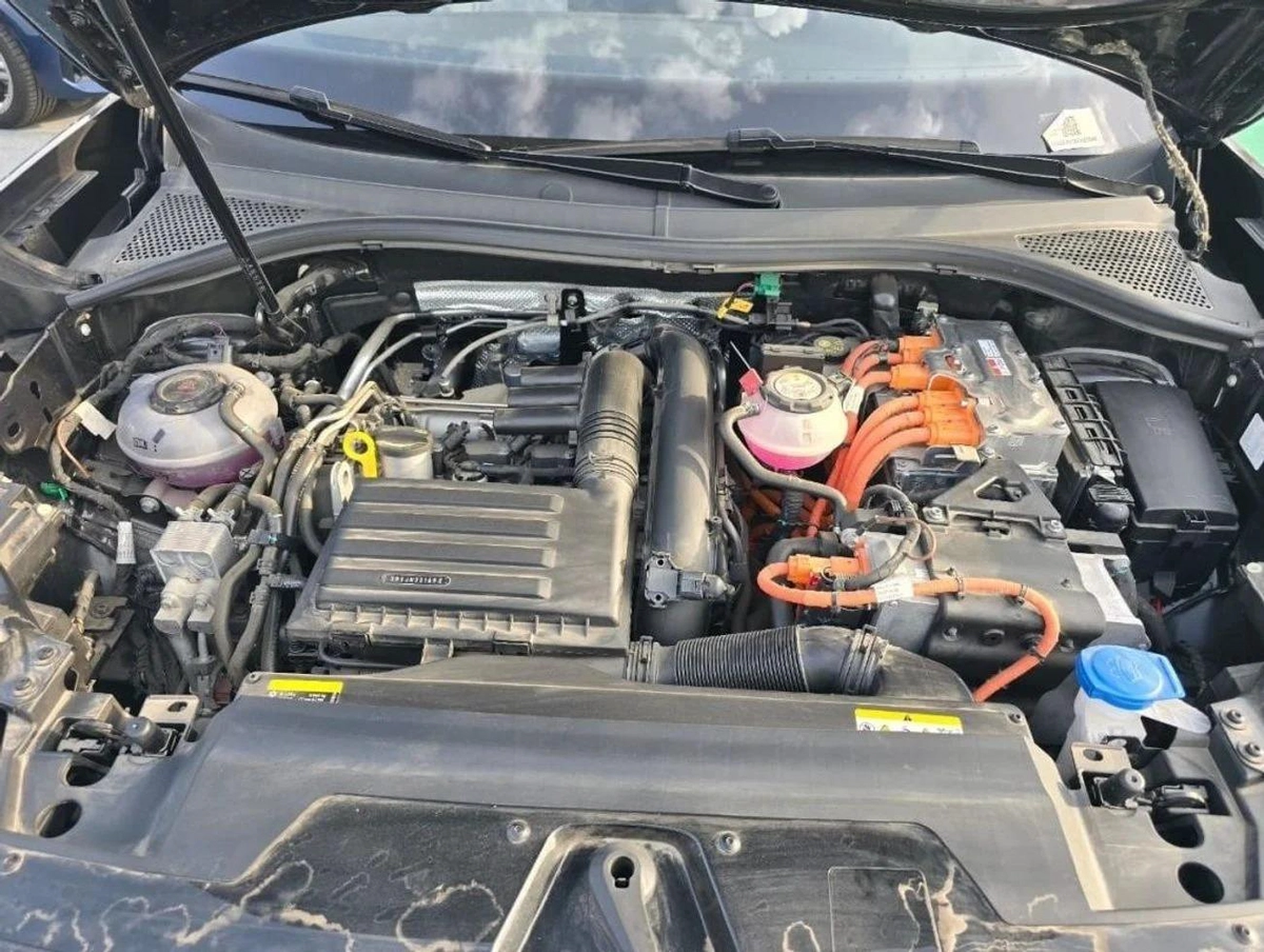 Volkswagen Tayron 1.4L HYBRID GTE FULL OPTIONS 2024-11-11