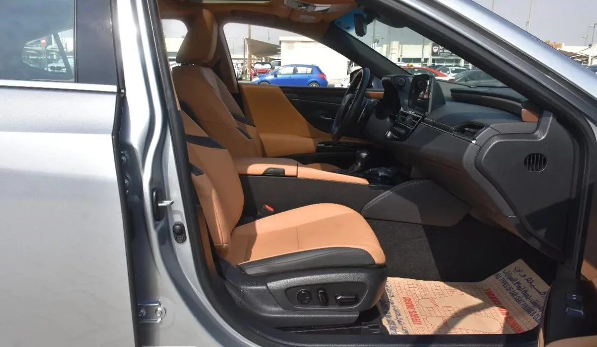 LEXUS ES350 PREMIUM 2023-9-9