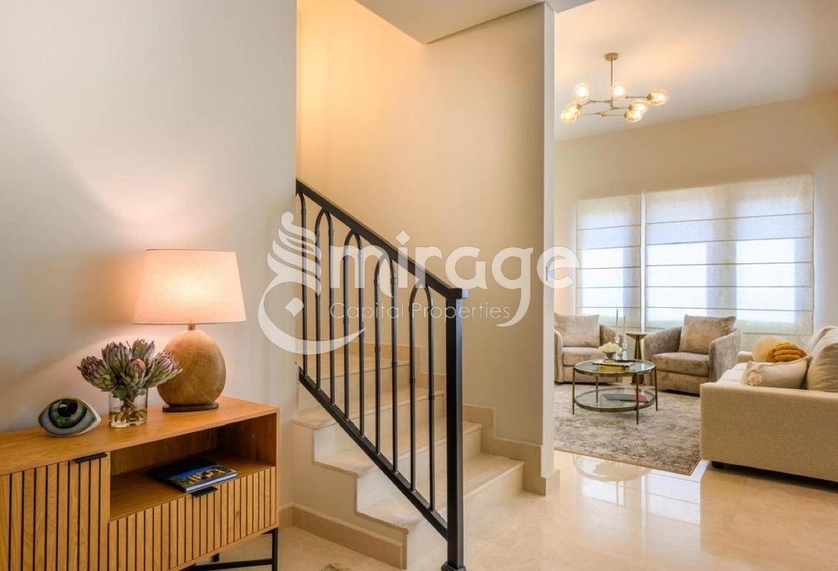 Stunning 4BR+M Almeira | Perfect Location
