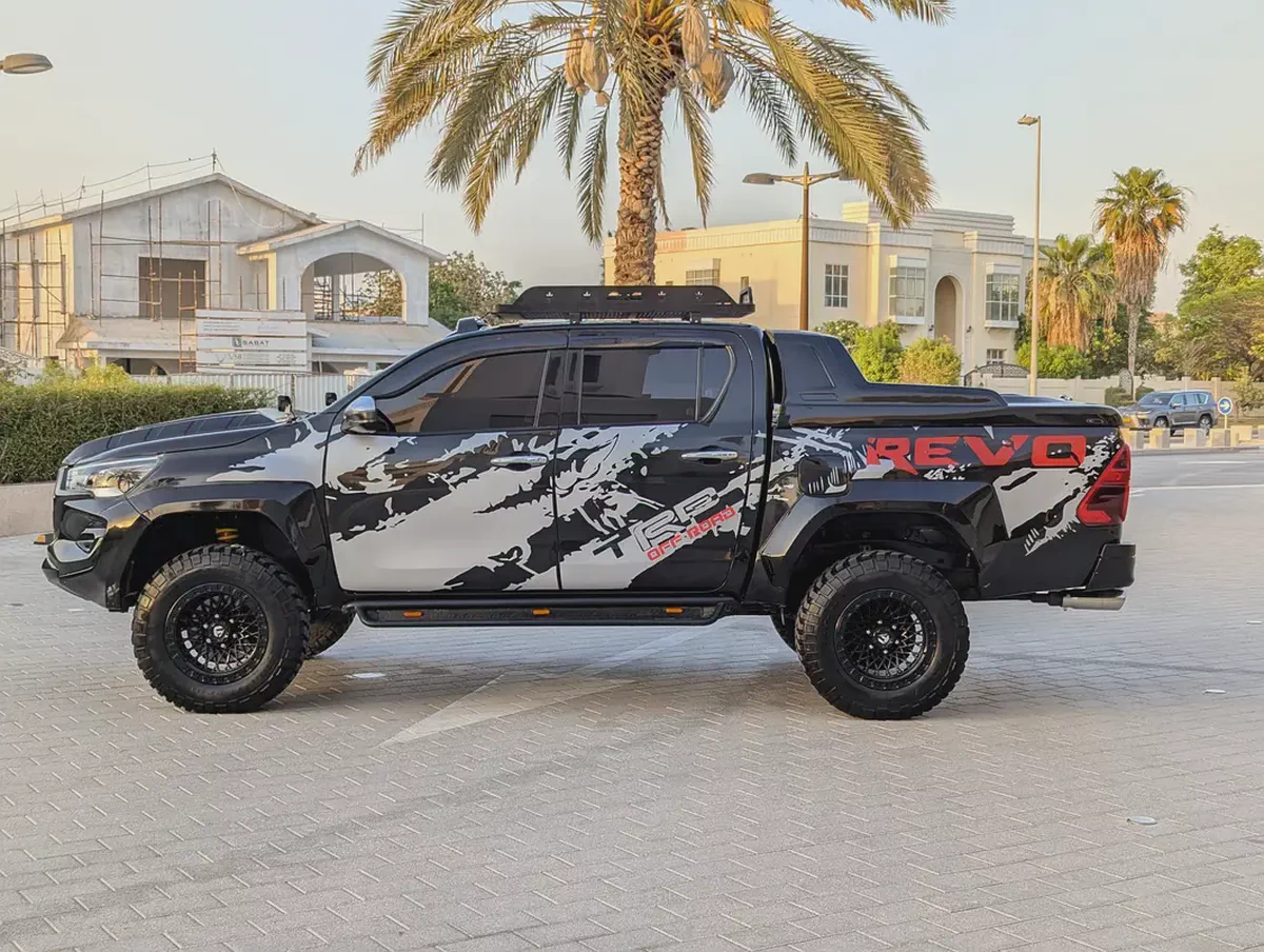 Toyota Hilux GR Sport 2020 Facelifted 2026 V4 2.7L GCC Specs In Excellent Condition-14-14