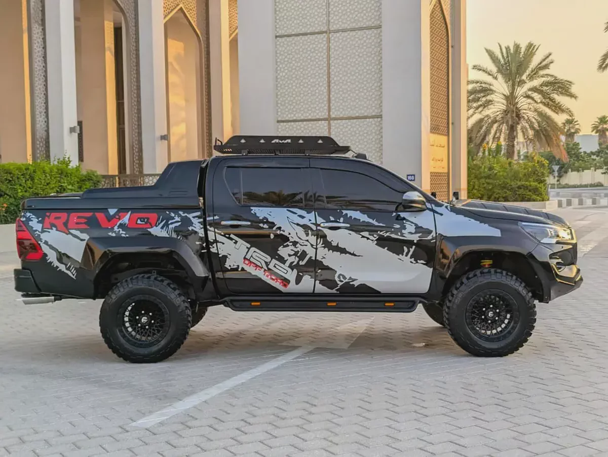 Toyota Hilux GR Sport 2020 Facelifted 2026 V4 2.7L GCC Specs In Excellent Condition-15-15
