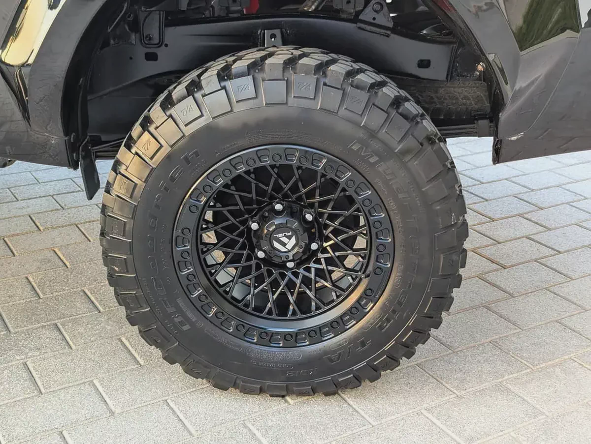 Toyota Hilux GR Sport 2020 Facelifted 2026 V4 2.7L GCC Specs In Excellent Condition-8-8