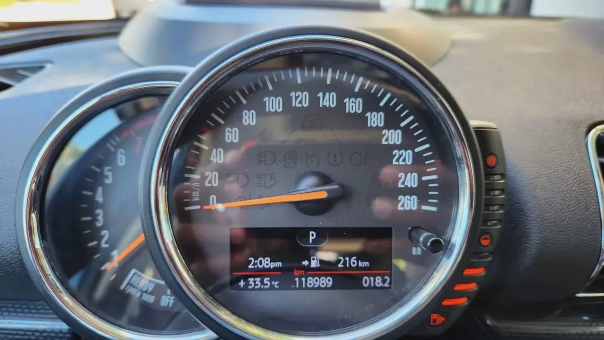 MINI CLUBMAN JCW COOPER S || ITS  JCW AND S  not the normal ONE || FSH || ORIGINAL PAINT-17-17