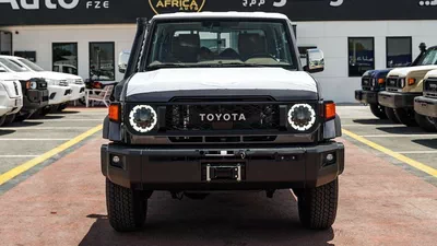 Toyota Land Cruiser Pick Up LC79 4.0 PETROL AT 2026 FULL-1