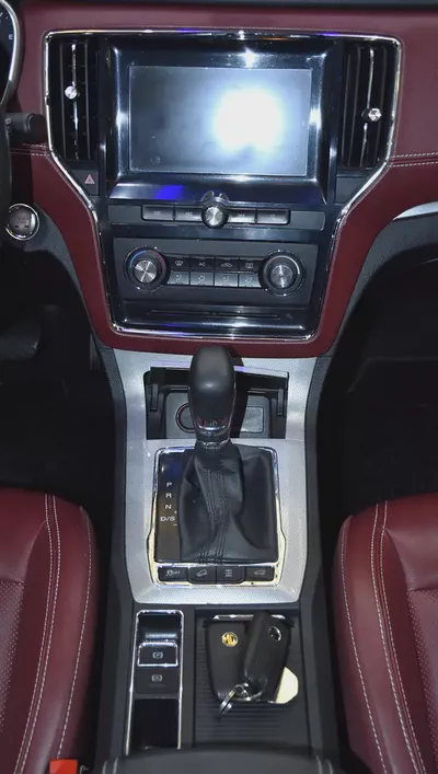 AED 539 EMi for 5Yrs | MG RX5 AWD 30T ( 2022 Model ) in White Color GCC Specs-14