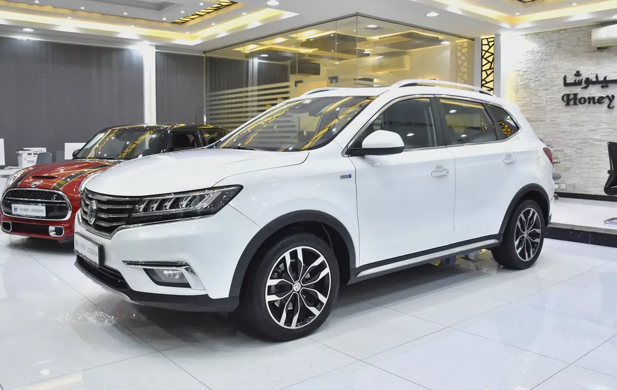 AED 539 EMi for 5Yrs | MG RX5 AWD 30T ( 2022 Model ) in White Color GCC Specs-1-1