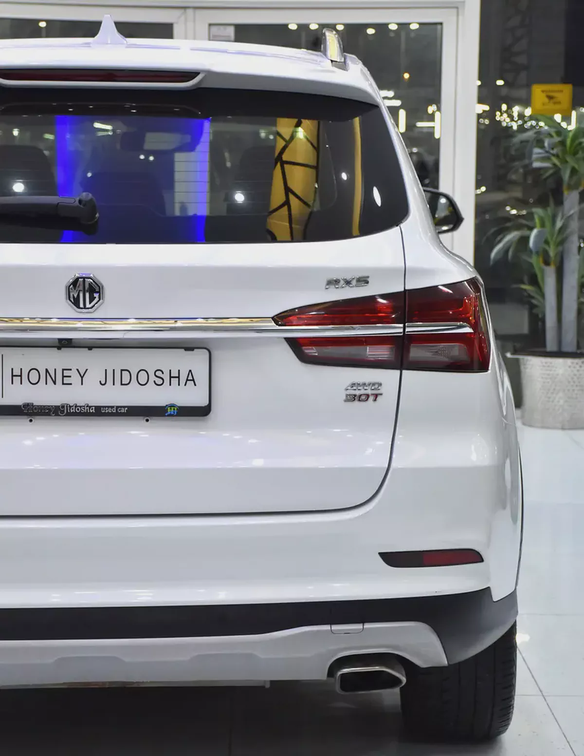 AED 539 EMi for 5Yrs | MG RX5 AWD 30T ( 2022 Model ) in White Color GCC Specs-8-8