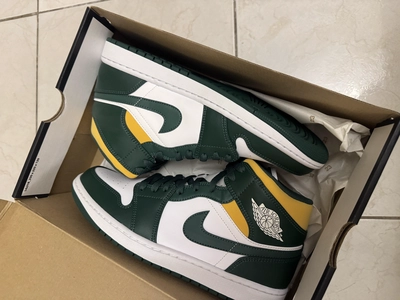 AIR JORDAN 1 LIMITED EDITION -0
