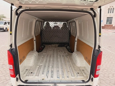 Toyota Hiace GL 2.7L 3 Seater Manual 2023 Model GCC Specs With Service History In Perfect Condition-15