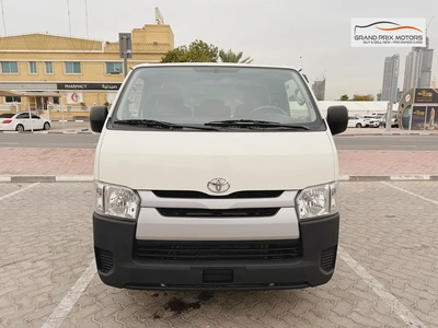 Toyota Hiace GL 2.7L 3 Seater Manual 2023 Model GCC Specs With Service History In Perfect Condition-1