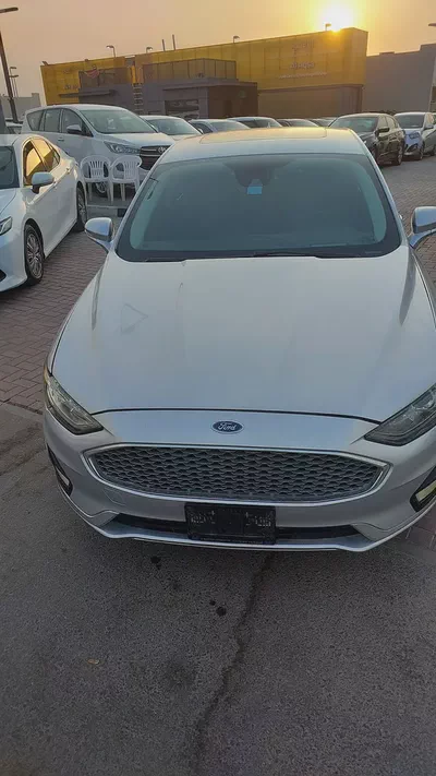 Ford Fusion SEL 2019 - American Specs - Excellent Condition-15
