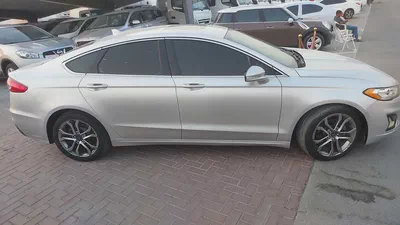 Ford Fusion SEL 2019 - American Specs - Excellent Condition-2