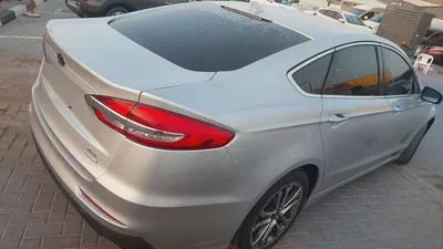 Ford Fusion SEL 2019 - American Specs - Excellent Condition-4
