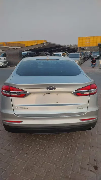 Ford Fusion SEL 2019 - American Specs - Excellent Condition-7