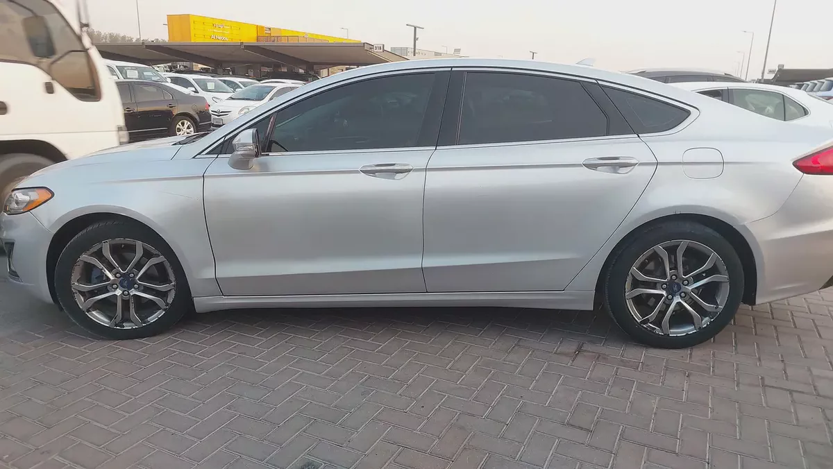 Ford Fusion SEL 2019 - American Specs - Excellent Condition-11-11