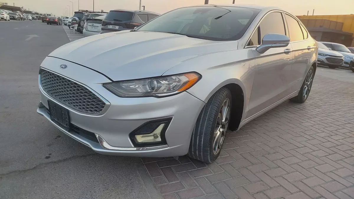 Ford Fusion SEL 2019 - American Specs - Excellent Condition-12-12
