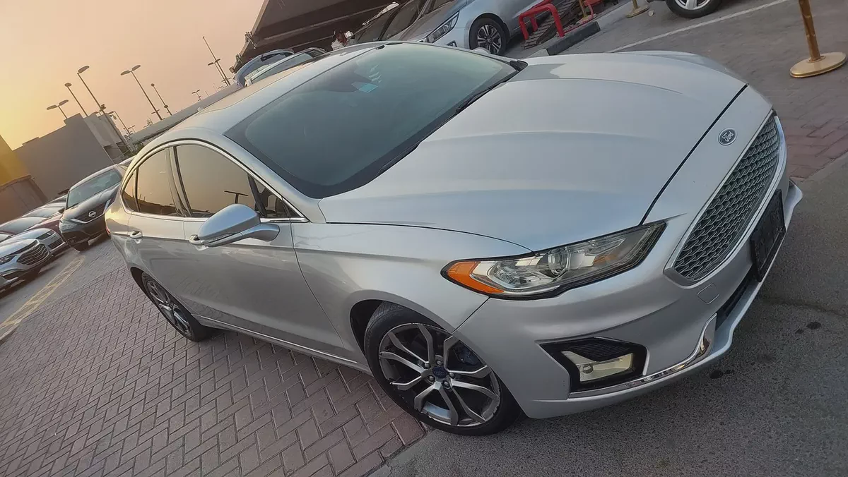 Ford Fusion SEL 2019 - American Specs - Excellent Condition-1-1