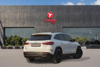 Mercedes-Benz GLA 35 AMG 2021-13