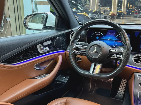 Mercedes-Benz E-Class E 300 2022 GCC Specs