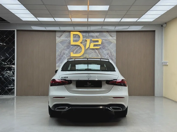 Mercedes-Benz E-Class E 300 2022 GCC Specs