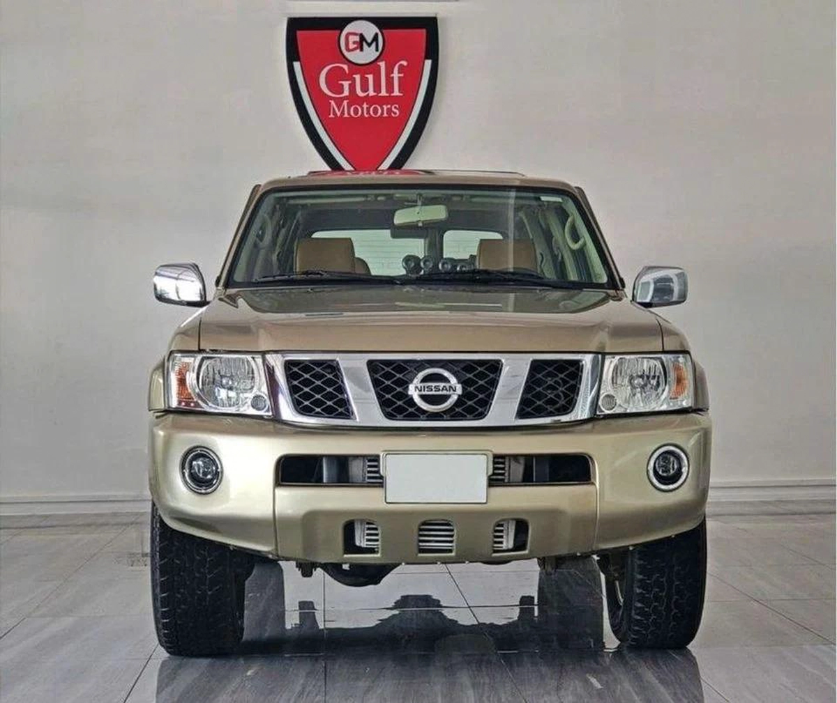 Nissan Patrol Safari *SPECIAL PRICE* GCC - NISSAN PATROL SAFARI TURBO DTX 42 V6 4.8L-6CYL - EXCELLENT CONDITION - 600 HP-8-8