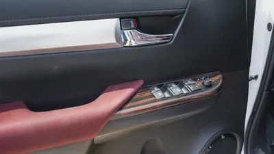 Brand New 2026 Toyota Hilux SR5 GCC Specs - 0KM-17