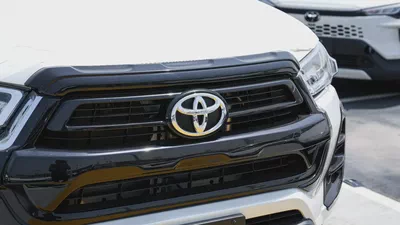 Brand New 2026 Toyota Hilux SR5 GCC Specs - 0KM-3
