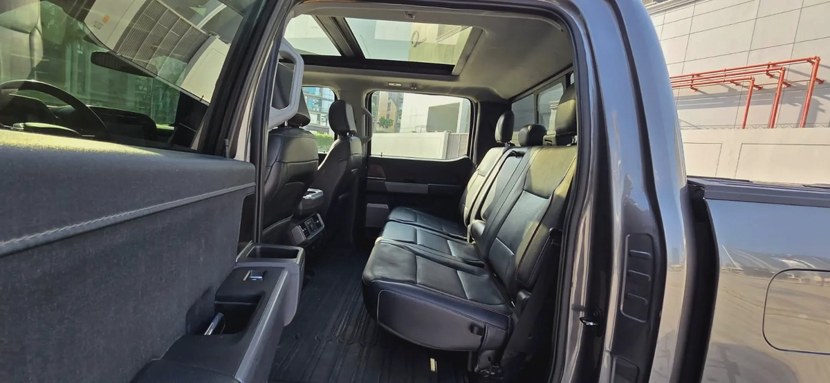 2021 Ford F150 Lariant Fx4-Full option-Excellent Condition-Bank finance Available-12-12