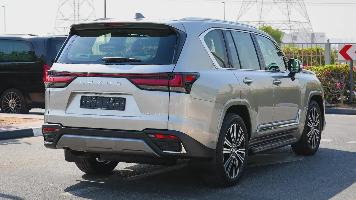 LEXUS LX700H SIGNATURE WITH AUTO PARK 2026!! GCC SPECS-16-16