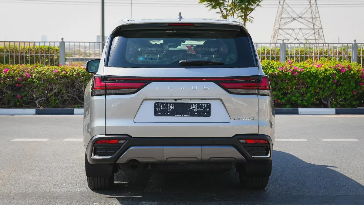 LEXUS LX700H SIGNATURE WITH AUTO PARK 2026!! GCC SPECS-17-17