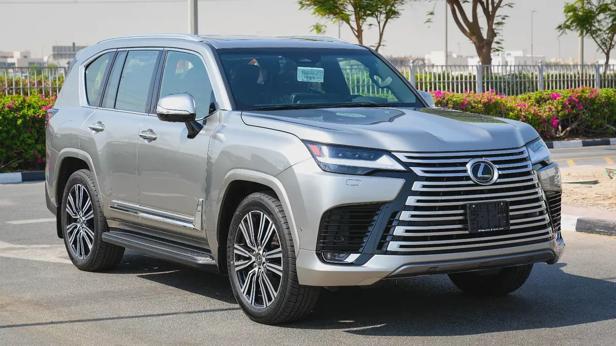 LEXUS LX700H SIGNATURE WITH AUTO PARK 2026!! GCC SPECS