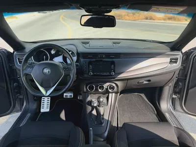 2021 Alfa Romeo Giulietta Veloce | GCC Specs | Pristine Condition-4