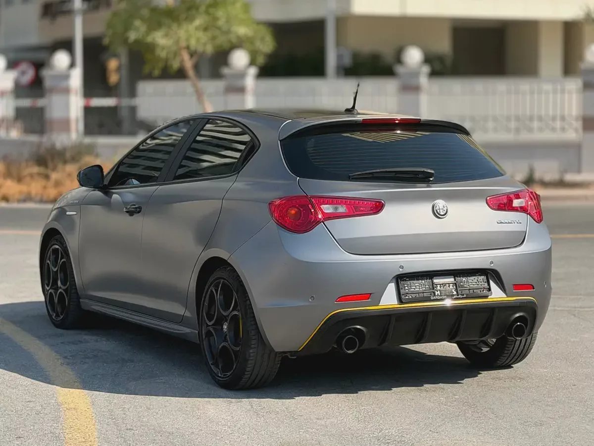 2021 Alfa Romeo Giulietta Veloce | GCC Specs | Pristine Condition-13-13
