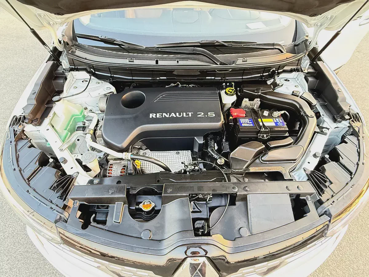 Renault Koleos SE 4X4 Limited 4WD 2023 GCC Specs 2.5L excellent condition-15-15