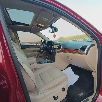 Jeep Grand Cherokee Limited 2013 | GCC Specs | Well Maintained-8