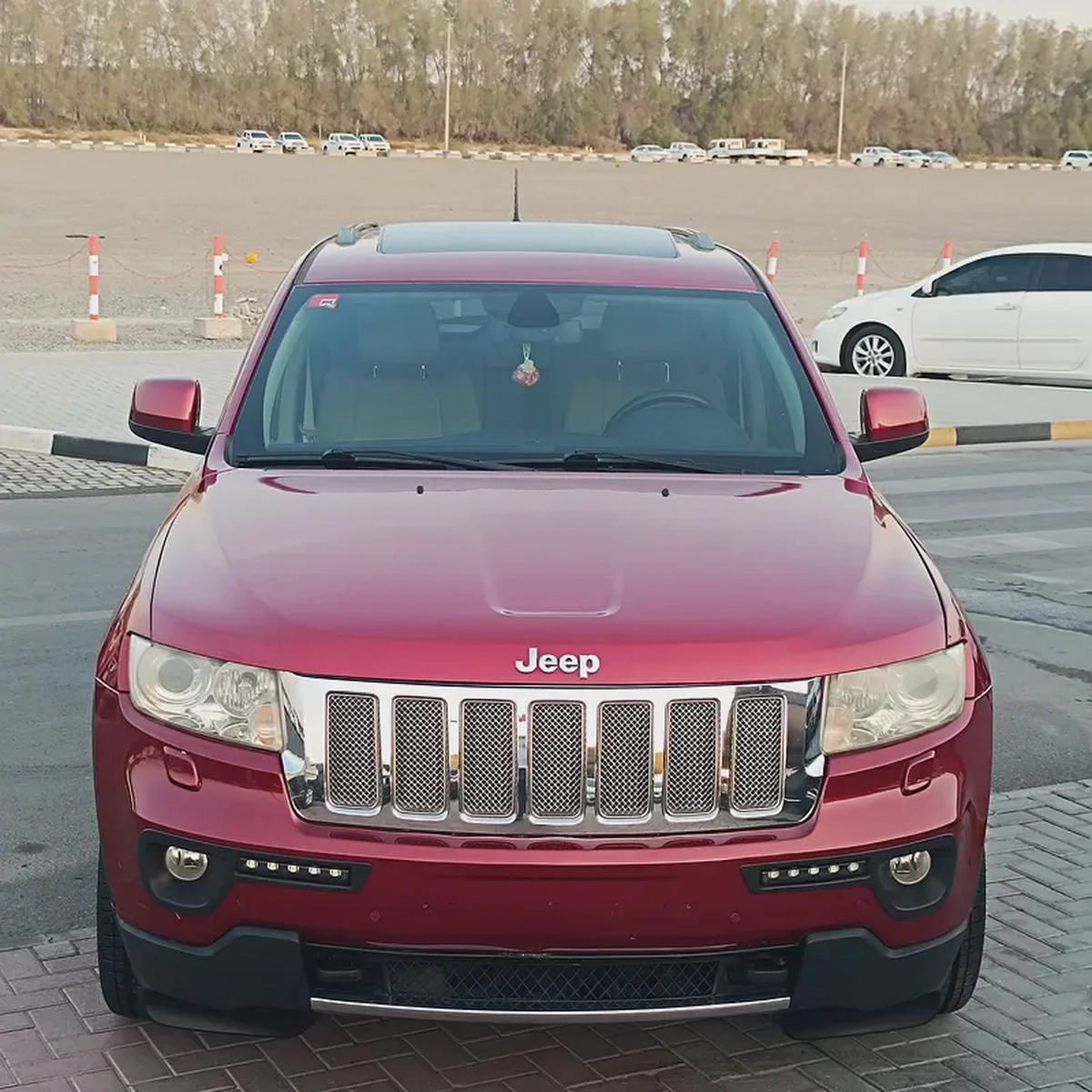 Jeep Grand Cherokee Limited 2013 | GCC Specs | Well Maintained-2-2