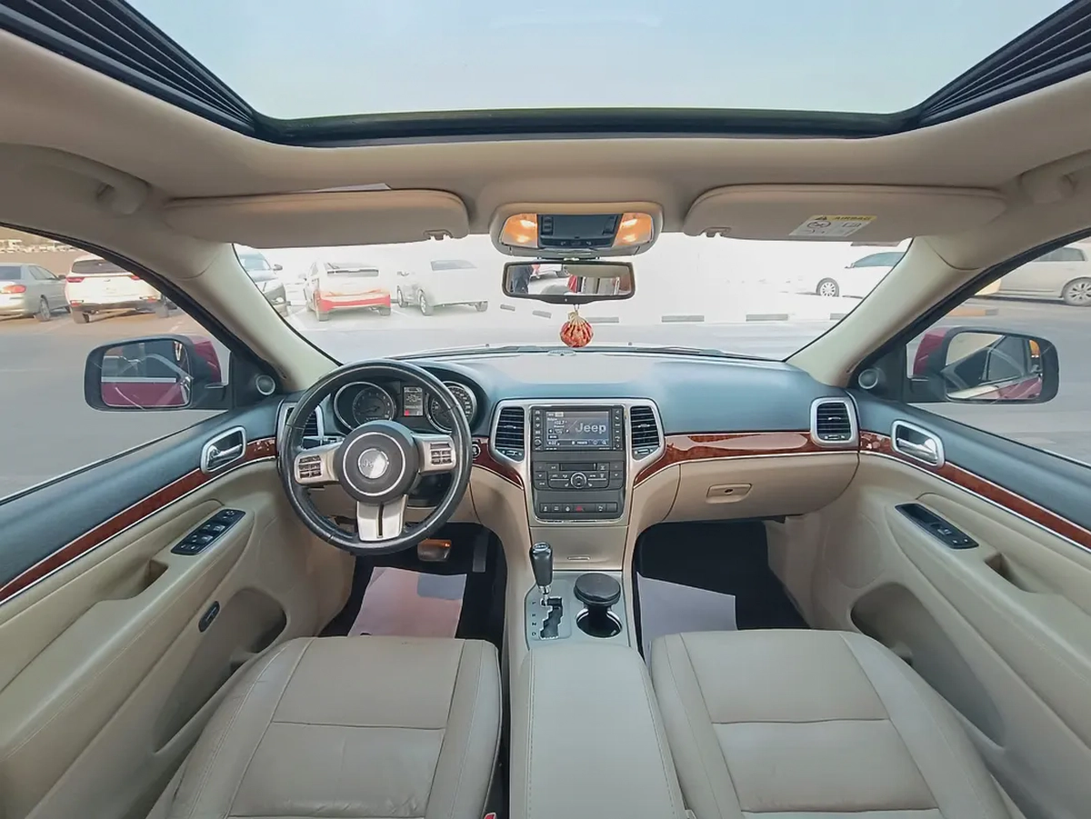 Jeep Grand Cherokee Limited 2013 | GCC Specs | Well Maintained-7-7
