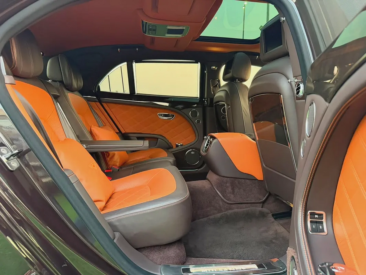 (2016) BENTELY //MULSANNE// GCC FULL OPTION -EXCELLENT CONDITION--13-13