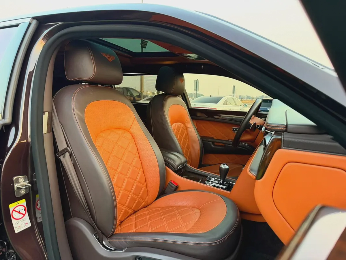 (2016) BENTELY //MULSANNE// GCC FULL OPTION -EXCELLENT CONDITION--16-16