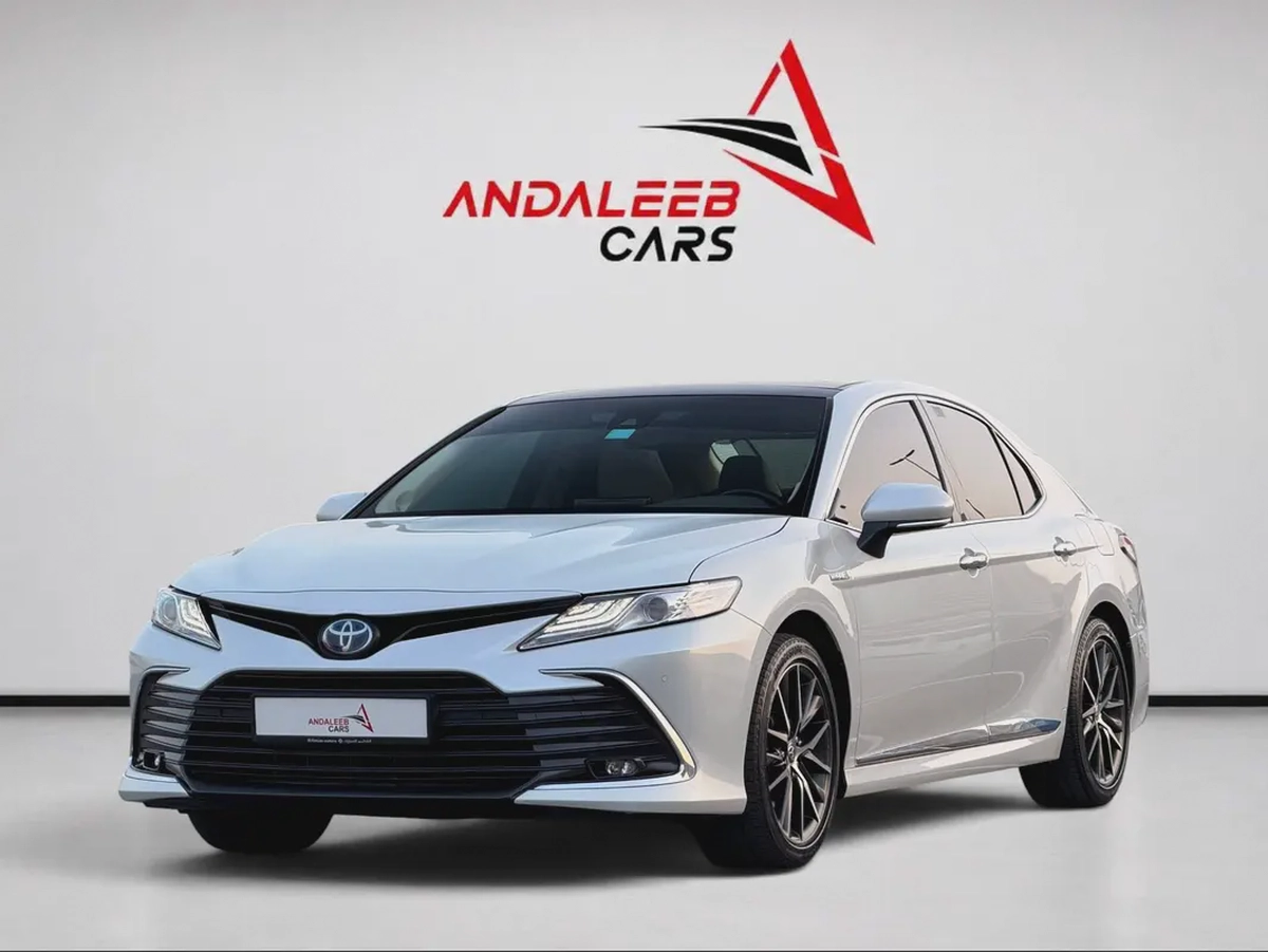 TOYOTA CAMRY HYBRID LIMITED | AGENCY WARRANTY | FULL AGENCY SERVICE HISTORY | 2024 | GCC SPECS