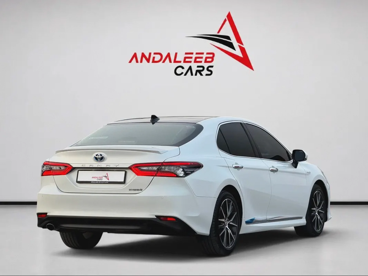 TOYOTA CAMRY HYBRID LIMITED | AGENCY WARRANTY | FULL AGENCY SERVICE HISTORY | 2024 | GCC SPECS-4-4