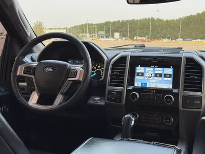 Ford F150 -2018  American specs, top of the line, in excellent condition.-7