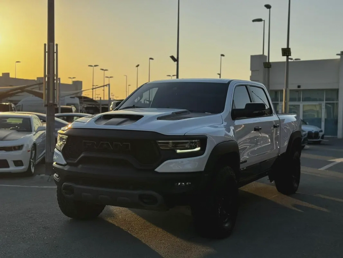 (2023) DODGE RAM TRX // SUPERCHARGED 6.2 // ORIGINAL PAINT//FULL OPTION// LOW MILLAGE//-2-2