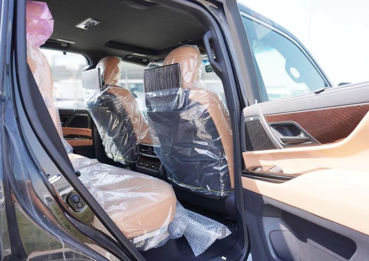 Lexus LX600 SIGNATURE-9-0